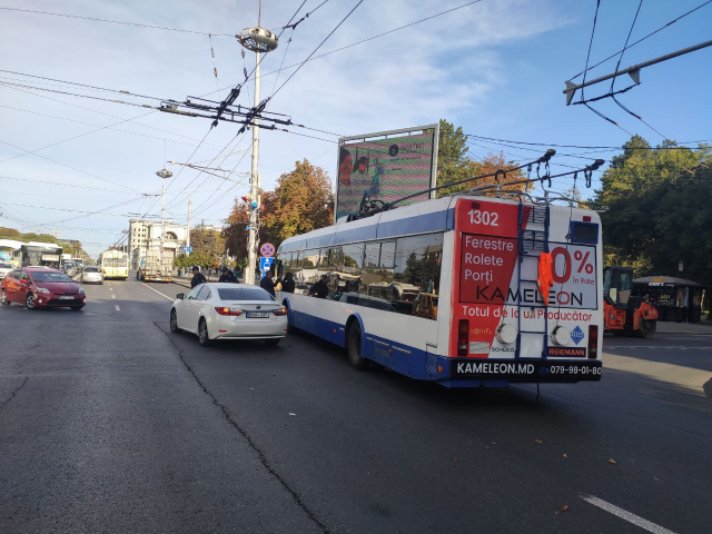 Redirecționarea temporară a unor rute de transport public care circula în zona centrală a capitalei