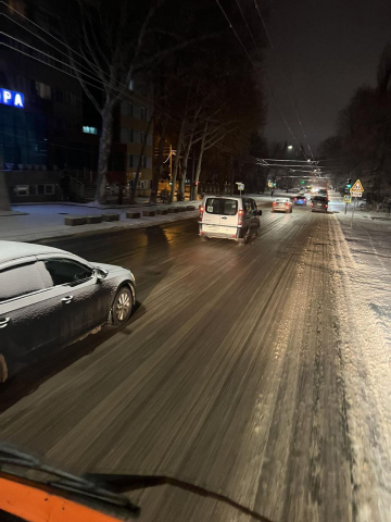 Работа муниципальных служб по очистке снега и борьбе с гололедом