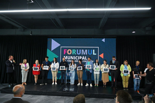 (Video) The traditional Youth Forum took place in Chisinau