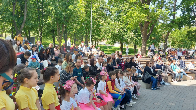 De Ziua Internațională a Familiei, subdiviziunile APL Chișinău au organizat un șir de evenimente cultural-artistice pentru cetățeni 