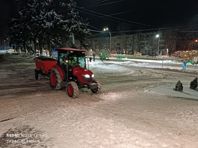 Intervenția serviciilor municipale pentru deszăpezire și combaterea poleiului: 11.01.2024