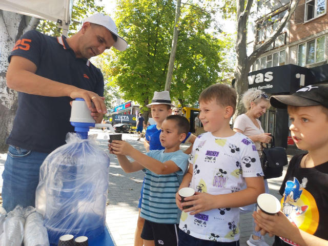 Puncte cu apă potabilă, în sectoarele orașului, pentru hidratare în zilele cu temperaturi înalte