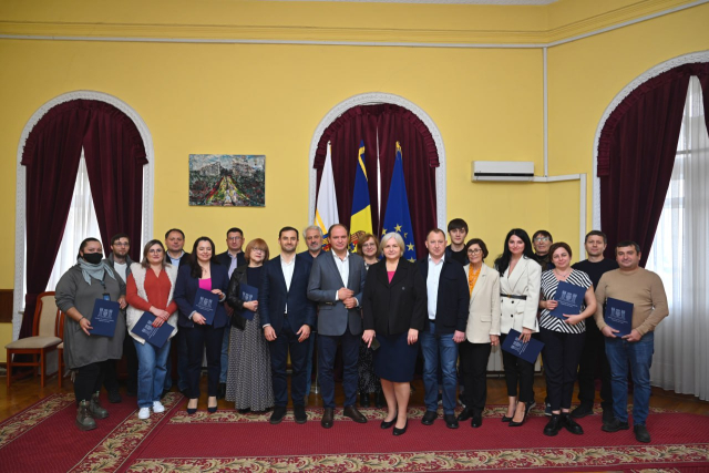 Primăria municipiului Chișinău a acordat diplome de onoare angajaților Direcției generale arhitectură, urbanism și relații funciare