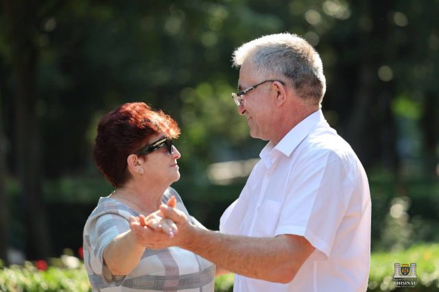 Spectacole muzicale în Parc, pentru persoanele de vârsta a treia, în weekendul 03 - 04 august 2024 