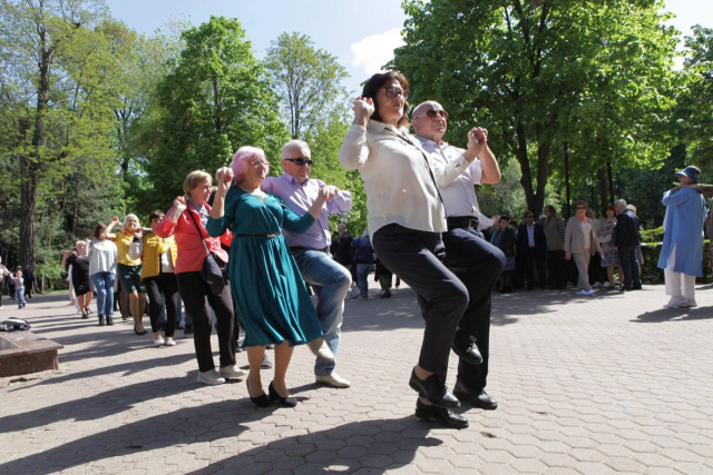 O nouă ediție a spectacolelor muzicale de weekend pentru seniorii din capitală, pe 18 și pe 19 mai 2024