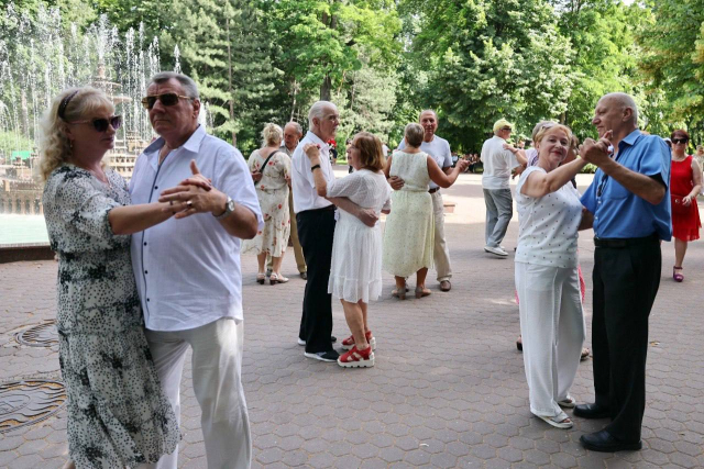 Spectacole muzicale în Parc pentru seniorii din capitală, în weekendul 29 - 30 iunie 2024 