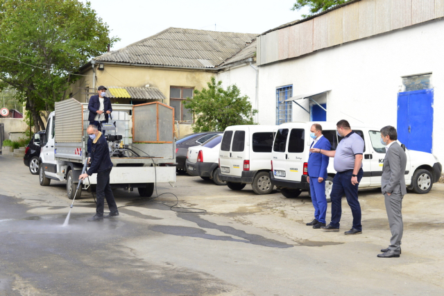 Donation of pressure water cleaners for municipal sanitation enterprises.

