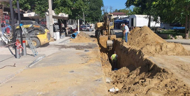 Reabilitarea rețelelor de apeduct și canalizare pe strada Alexandru cel Bun