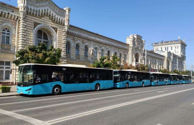   Lansarea pe rute a primelor 5 autobuze noi ISUZU din cele 100 achiziționate recent de municipalitate (VIDEO)