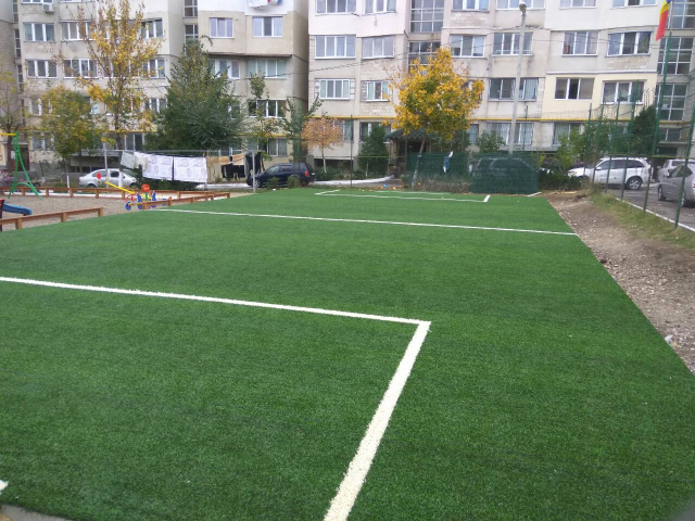 Amenajarea terenului de minifotbal din str. Nicolae Milescu-Spătaru, 11/9 