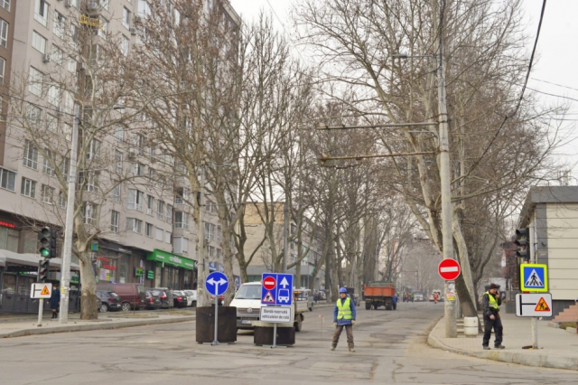 Sâmbătă și duminică, 17-18 aprilie, va fi suspendat total traficului rutier pe strada Ion Creangă, pe tronsonul: str. Alba-Iulia - str. Eugen Coca 