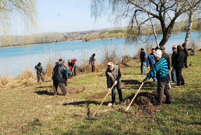 Acțiuni cu participarea comunității, în cadrul Campaniei de salubrizare de primăvară

