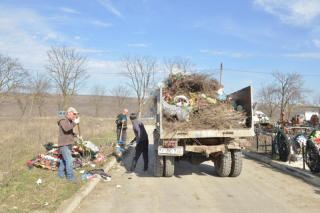 Şedinţă de lucru privind amenajarea Cimitirului „Sf. Lazăr”

