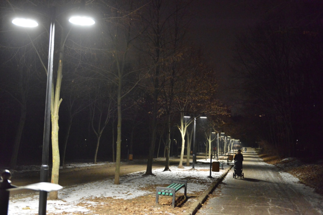 Inaugurarea iluminatului public în Parcul „Valea Trandafirilor" 