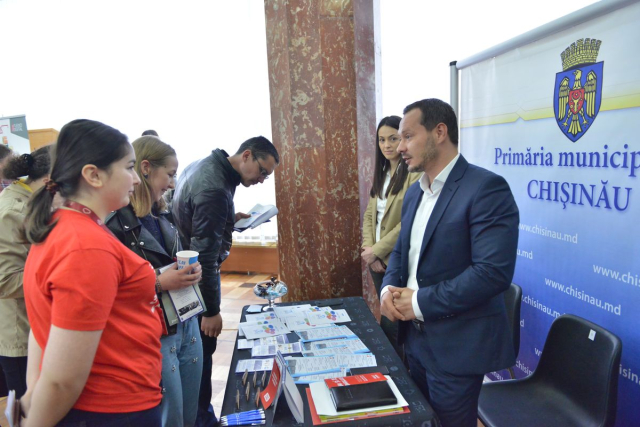 Primarul general interimar a participat la Târgul de Cariere 2019