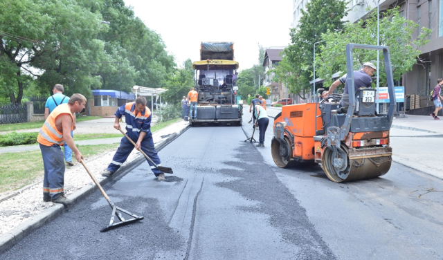 Evoluția lucrărilor privind reabilitarea drumurilor din capitală  