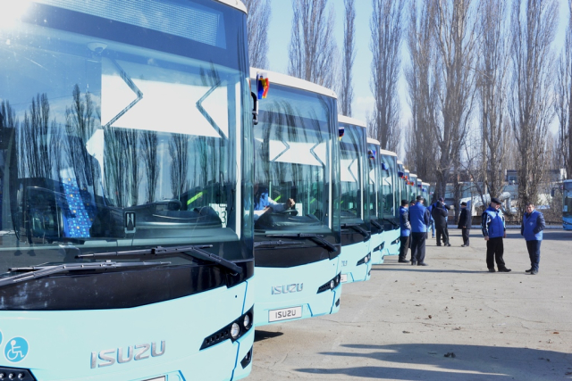 Recepționarea de către municipalitate a primelor 25 de autobuze noi ISUZU