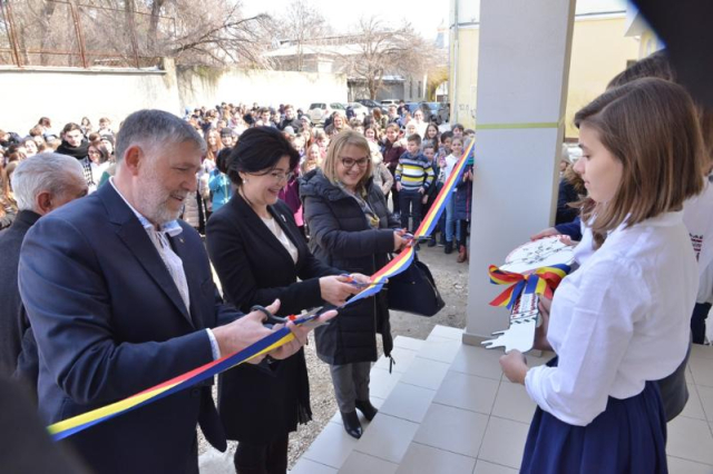 Inaugurarea sălii de sport în cadrul Liceului ”Mircea Eliade”