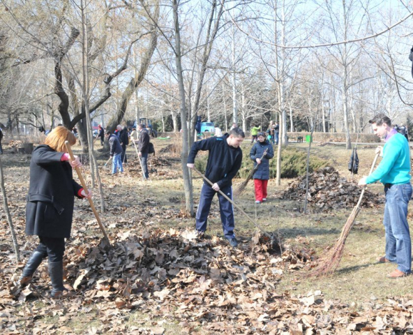 La Chişinău începe curăţenia de primăvară 