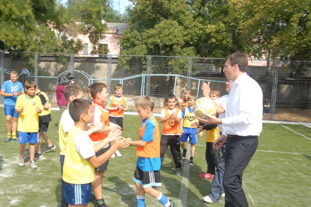 Inaugurarea unui miniteren de fotbal la Liceul „Minerva”