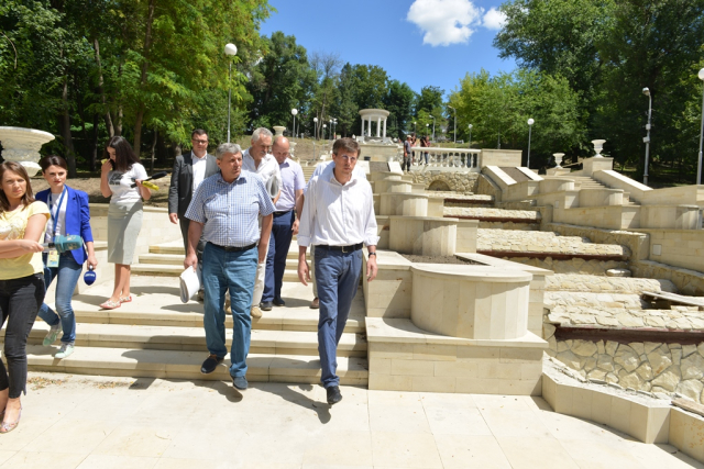 Restaurarea scărilor şi a cascadei din Parcul „Valea Morilor” 