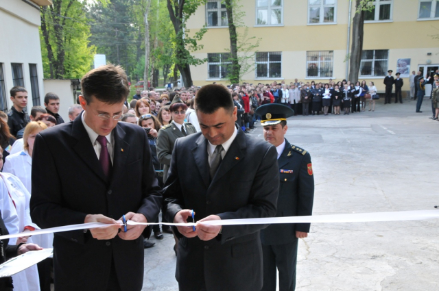 Inaugurarea unui bloc renovat al Centrului Militar Municipal 