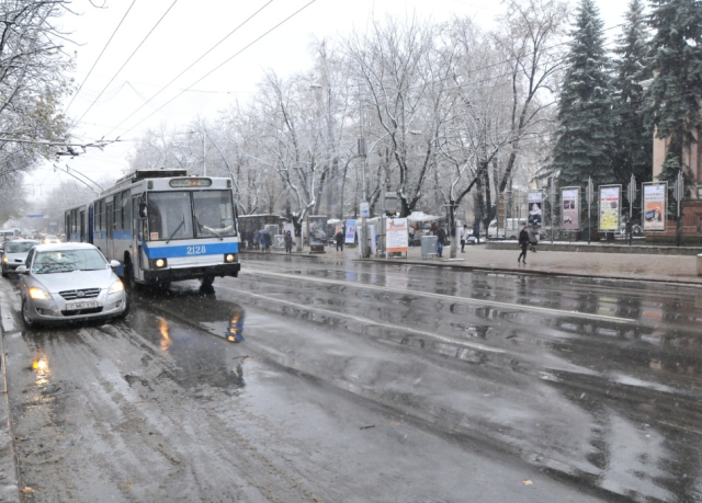 Situaţia privind traficul rutier şi deszăpezirea străzilor
