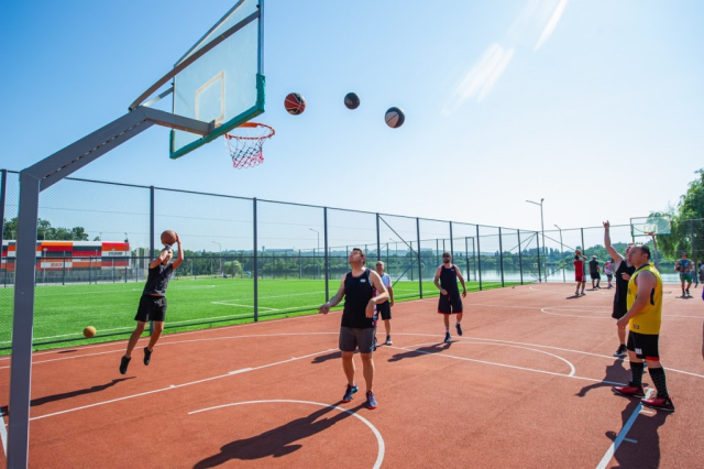 Deschiderea pentru public a stadioanelor multifuncționale de sport din Parcul „ La Izvor”