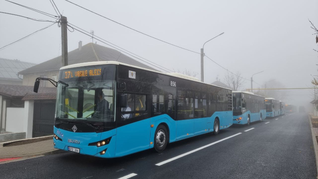 Un lot de 7 autobuze noi, ISUZU, au fost distribuite pe rutele din suburbii