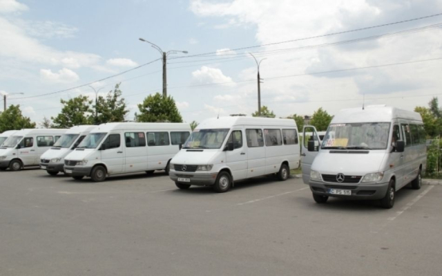 În capitală începe testarea tehnică a microbuzelor de pe rutele municipale