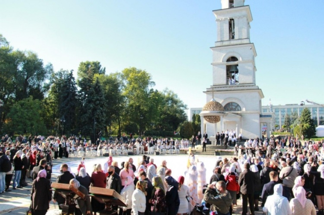 
ПРОГРАММА культурно-художественных мероприятий, посвященных празднику «Храм города Кишинэу».

