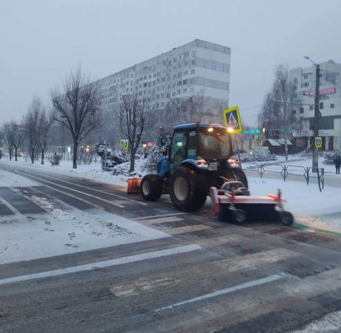 Ситуация с уборкой снега и движением общественного транспорта в городе

