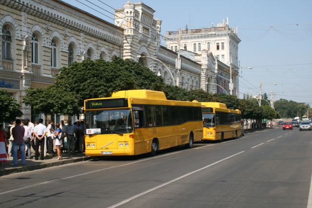 2 autobuze "Volvo" sunt testate pe drumurile municipale