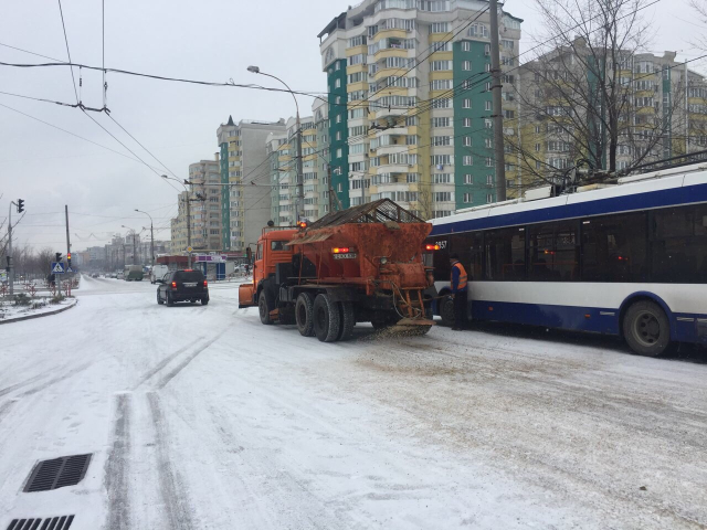 Situația în Chișinău, ca urmare a condițiilor meteo (ora 13.00)
