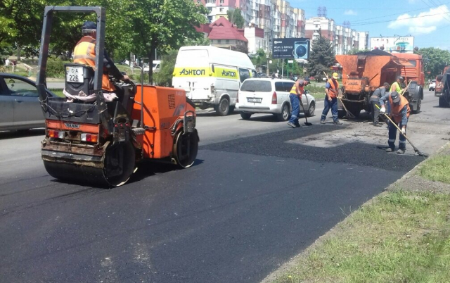 Intervenția serviciilor municipale privind reparaţia şi întreţinerea infrastructurii rutiere