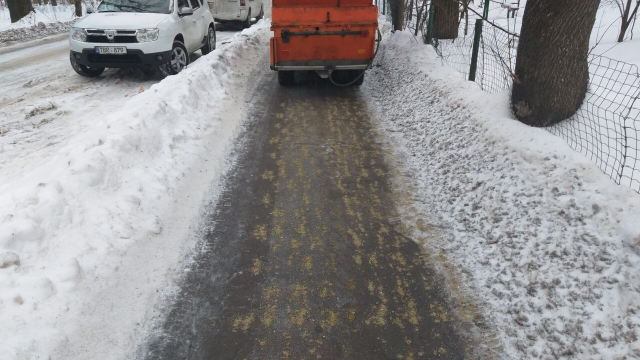 Situația în oraș privind circulația transportului public și deszăpezirea (ora 09:00) 