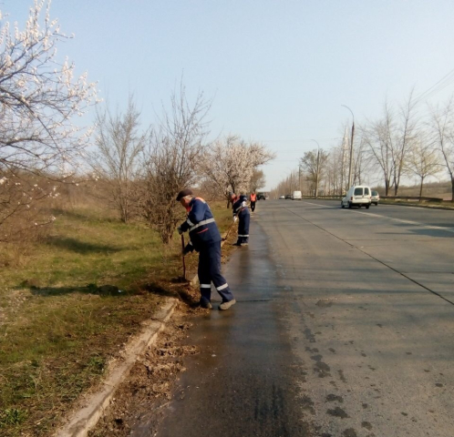 Intervenția serviciilor municipale în săptămâna 01-05 aprilie, în cadrul Campaniei de salubrizare de primăvară  