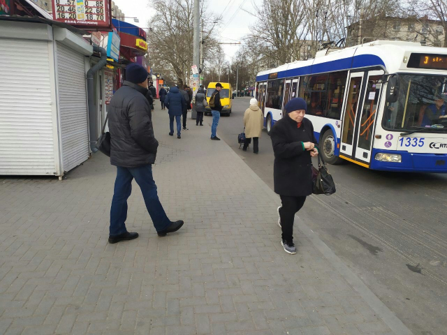 Circulația transportului public, troleibuze și autobuze pe parcursul zilei 