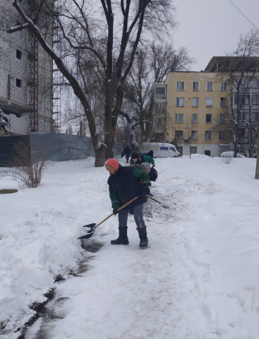 Intervenția serviciilor municipale la deszăpezire (ora 12:00)