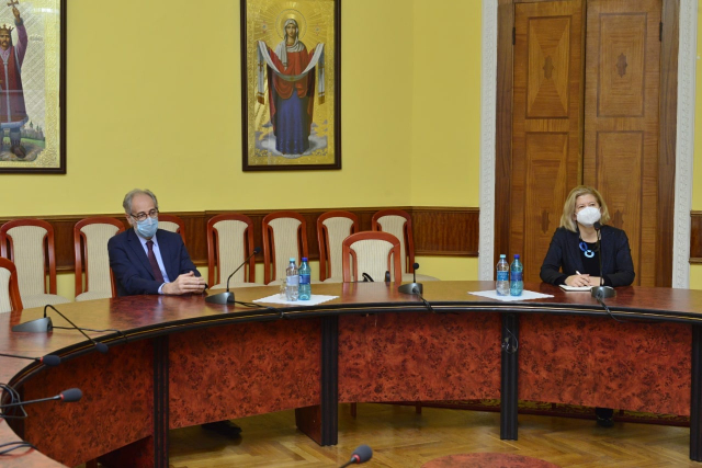 H.E. Ambassador of Italy to the Republic of Moldova in visit at the Chisinau City Hall

