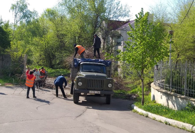 Totalurile acțiunii de curățenie în curțile de blocuri din Chișinău