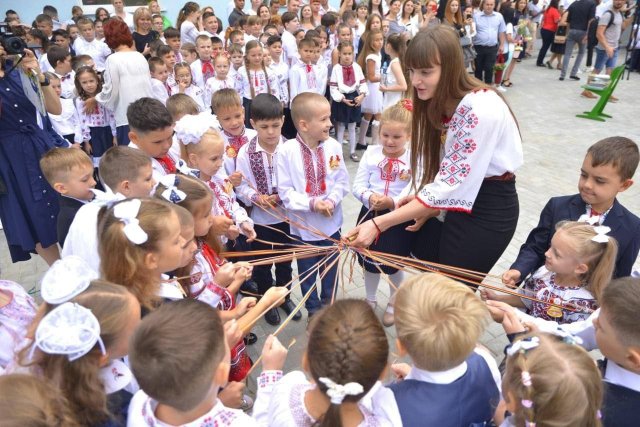 
Поздравление генерального примара Иона Чебана по случаю Всемирного дня образования и Дня учителя