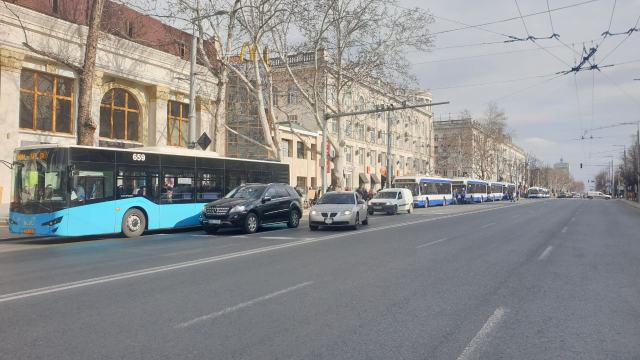 Modificarea itinerarelor rutelor de transport public care traversează zona centrală a capitalei 