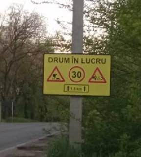 Municipalitatea îndeamnă participanții la trafic să respecte semnalizarea rutieră pe străzile unde se desfășoară lucrări de lichidare a situațiilor de avariere