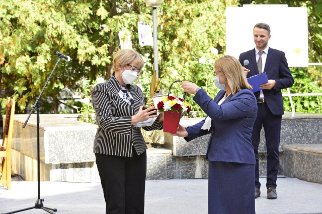 Mesajul de felicitare al viceprimarului de ramură, Angela Cutasevici, cu ocazia Zilei Internaționale a Profesorului (VIDEO)