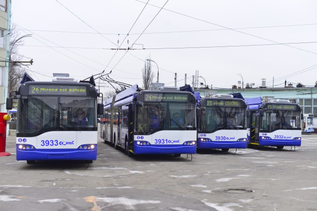 Первые 15 троллейбусов, закупленные в этом году, доставлены в Управление электротранспорта Кишинэу

