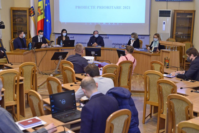 Proiectul bugetului municipal Chișinău pentru anul 2021, discutat cu experți economici, societatea civilă și consilieri municipali